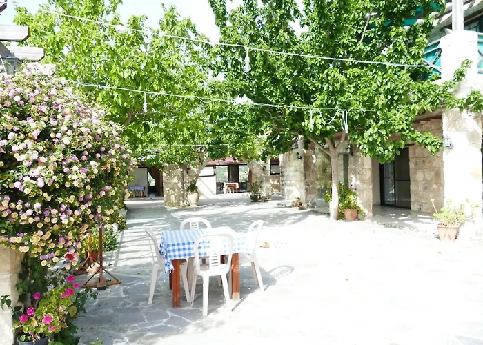 With View In Polis Area Bed and breakfast Simou