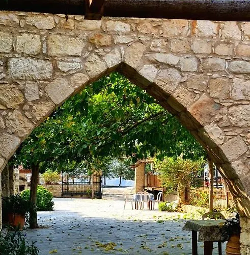 Nocleg ze śniadaniem With View In Polis Area 4*