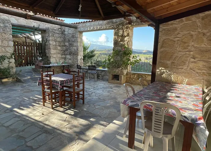 With View In Polis Area Bed and breakfast Simou